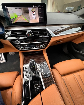 BMW Seria 5 cena 247000 przebieg: 89975, rok produkcji 2020 z Poznań małe 781